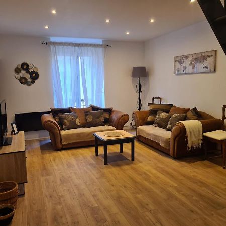 Magnifique Appartement Avec Terrasse Besseges Esterno foto