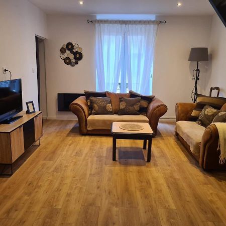 Magnifique Appartement Avec Terrasse Besseges Esterno foto