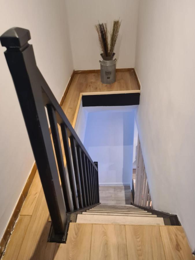 Magnifique Appartement Avec Terrasse Besseges Esterno foto